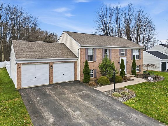 2nd image of 130 Neshannock Trails Dr