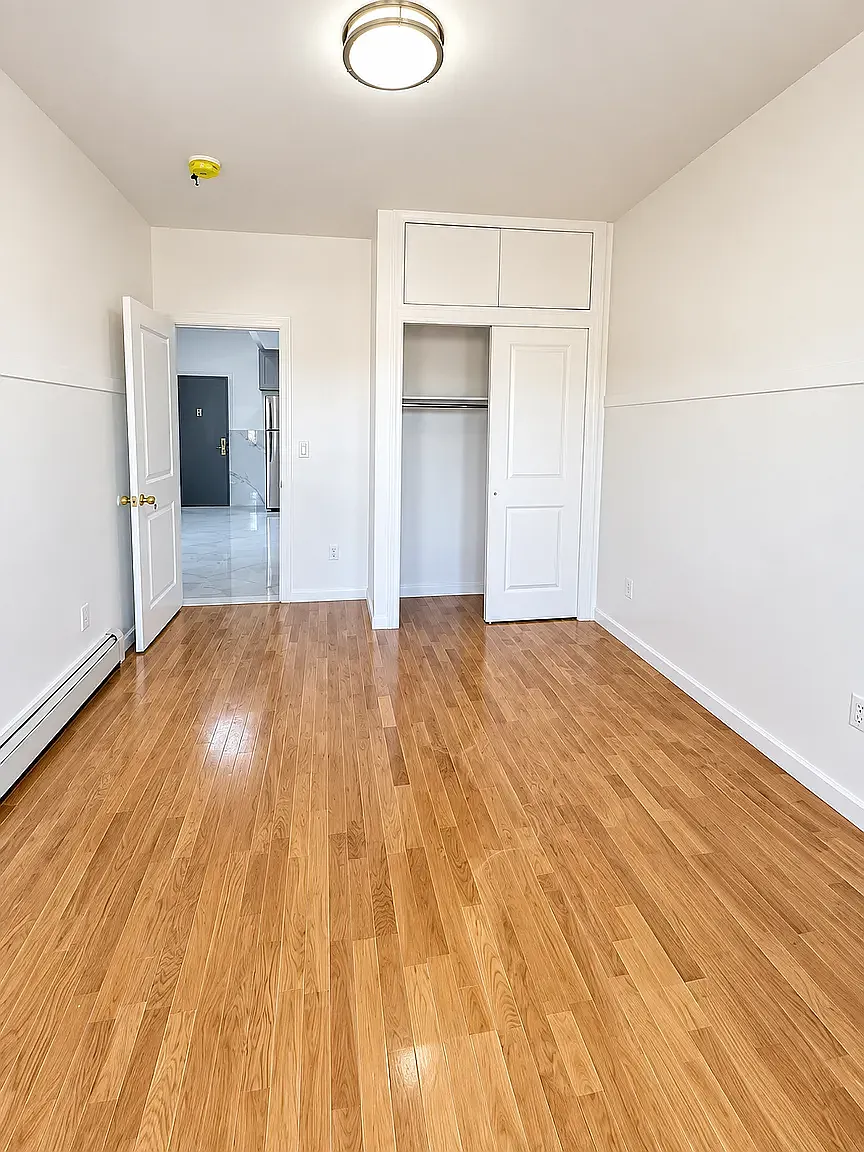 548 74th Street — Photo 2