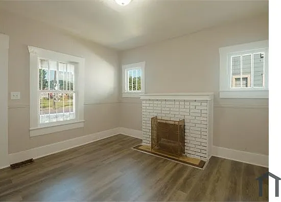 3 bed, 1198 sqft, $900 — Photo 2