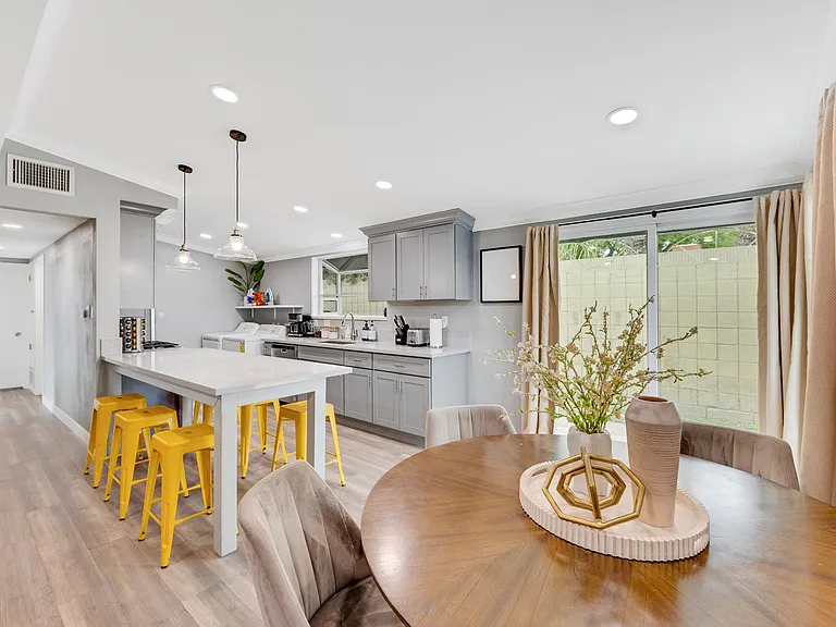 9582 Parade St — Photo 43