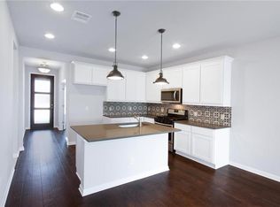 420 Winding Hollow Dr, Georgetown, TX 78628