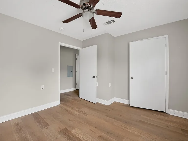 Raintree Estates — Photo 19