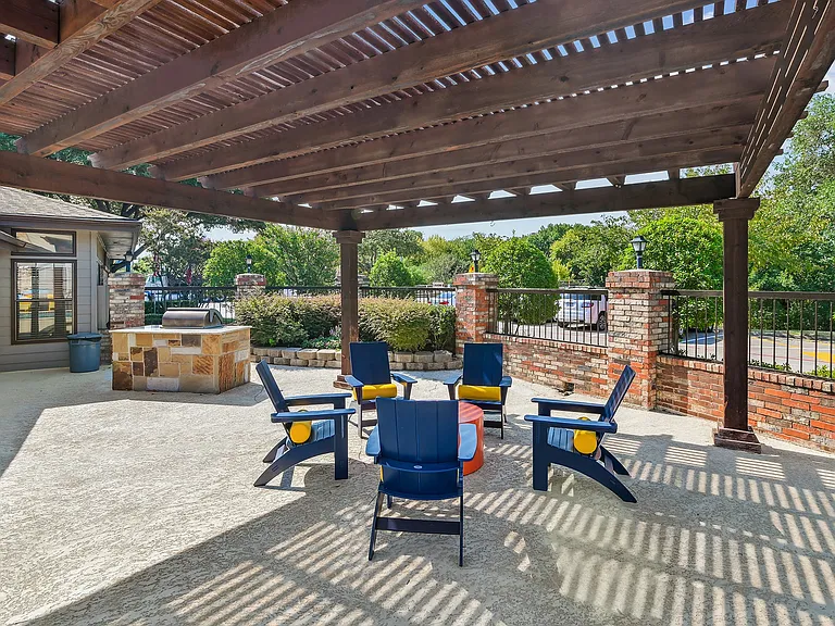 Poolside Patio with Grill