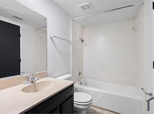 2806 Spring Valley Dr, Bedford, TX 76021