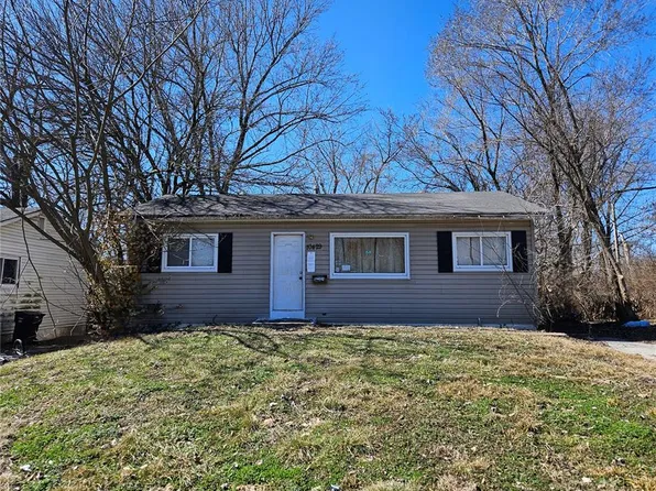 10429 Earl Dr, Saint Louis, MO 63136