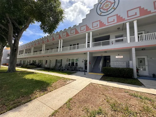 2100 World Parkway Blvd APT 48, Clearwater, FL 33763