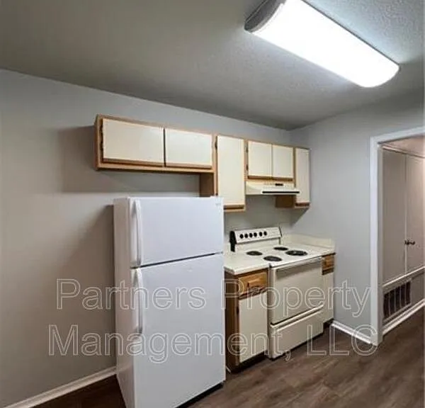5702 Sara St #A — Photo 5