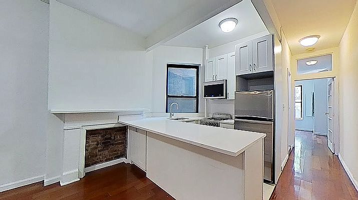 1st image of 324 E 90th St APT 2