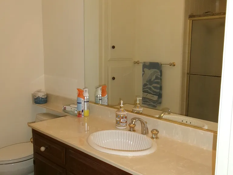 3114 N Springfield St — Photo 34