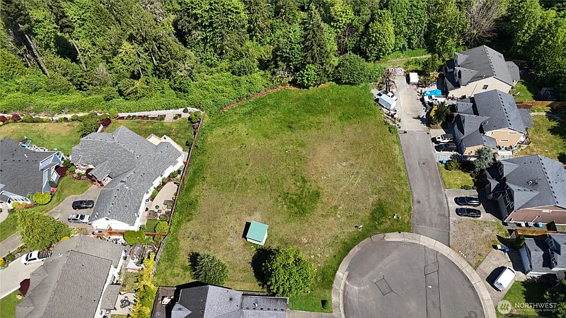 2nd image of 14015 172nd Street Ct E