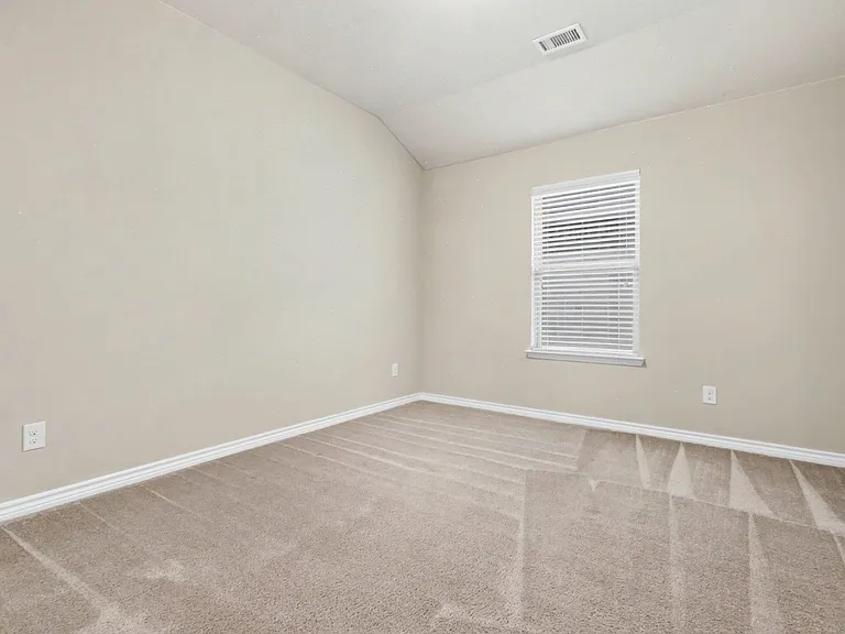 1412 Villa Paloma Blvd — Photo 23