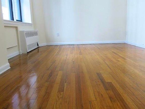 3rd image of 410 E 89th St APT 5C