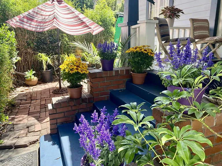 1222 Cabrillo Ave — Photo 3