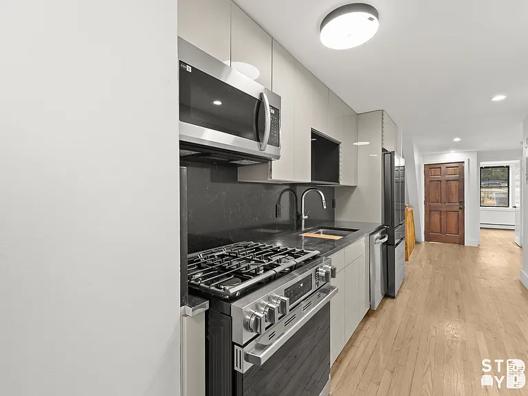 160 Putnam Ave #1 — Photo 4