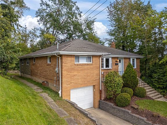 2nd image of 1808 Woodcove Pl