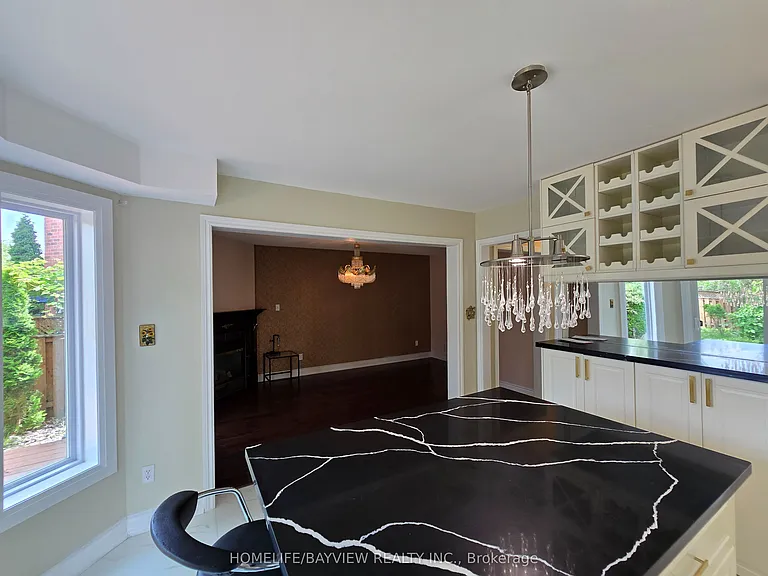 176 Humberland Dr — Photo 12