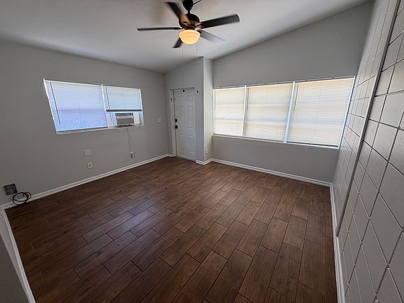 4th image of 1720 Miller Ave