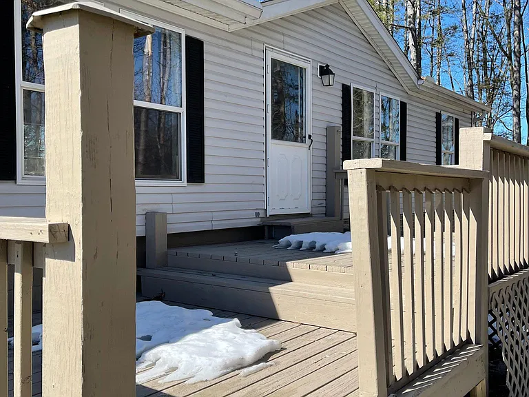 5694 Martin Rd — Photo 2
