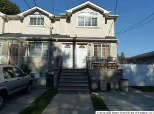 105 Lamport Blvd, Staten Island, NY 10305