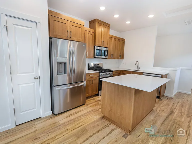 3675 SW 209th Ave — Photo 10