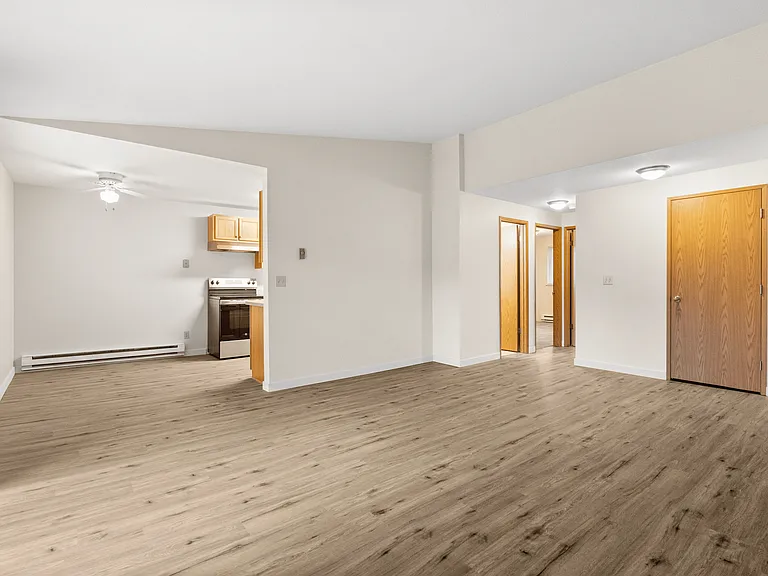 2 Bed 1 Bath Grand - 900 Sq Ft 2 Bed 1 Bath Grand - 900 Sq Ft