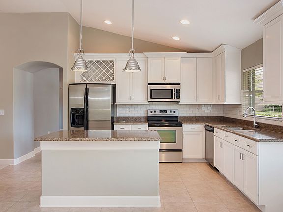 4th image of 3835 Olde Lanark Dr
