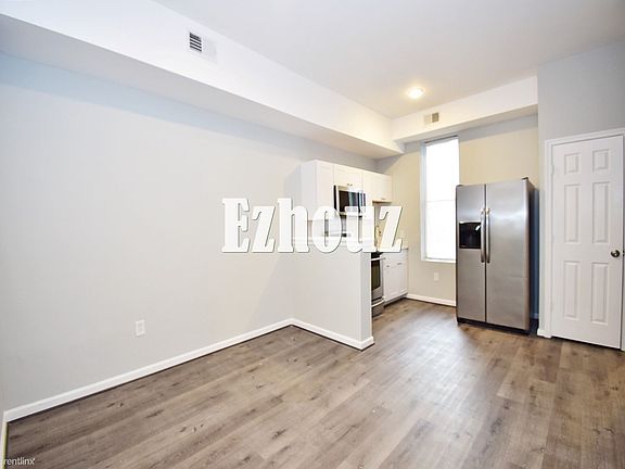 135 E North Avenue Apt 2 Kitchen New3