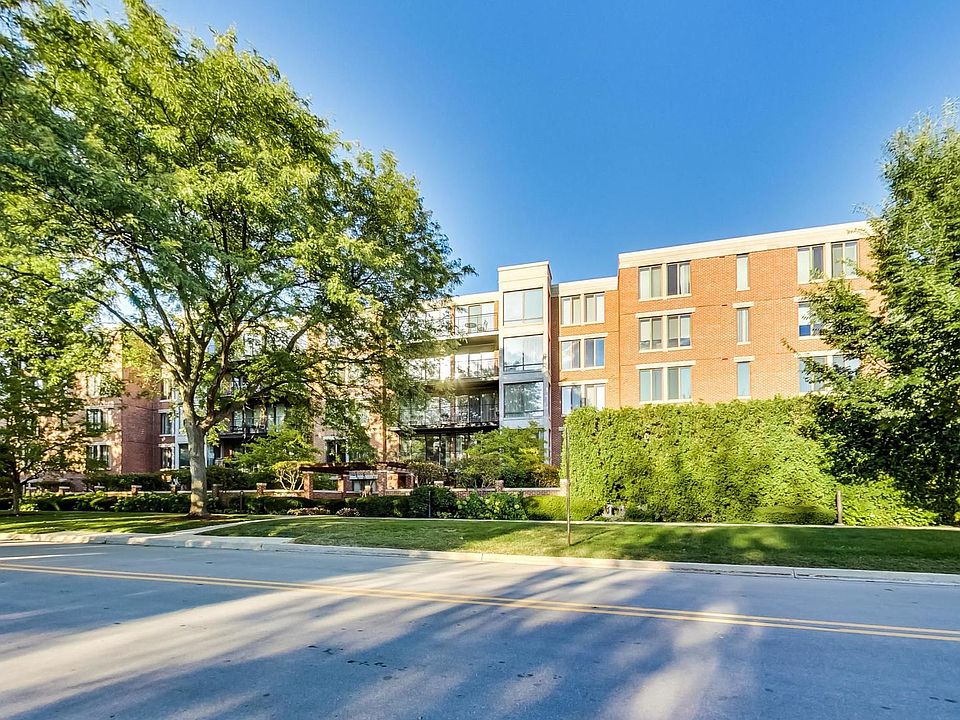 1st image of 1633 2nd St APT 206