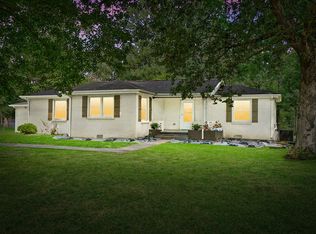 1561 Woodlawn Rd, Clarksville, TN 37042