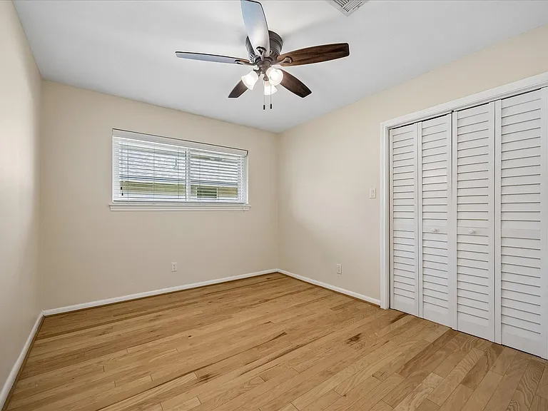 8922 Springview Ln — Photo 20