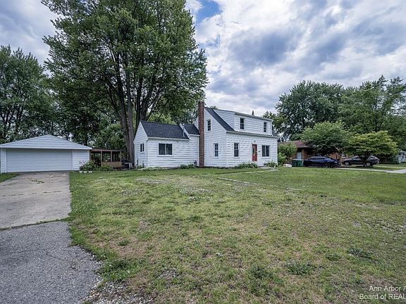 5th image of 33015 Brown St