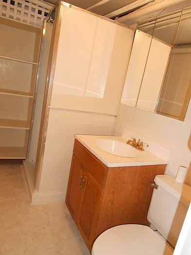 200 Maple St #1 — Photo 8