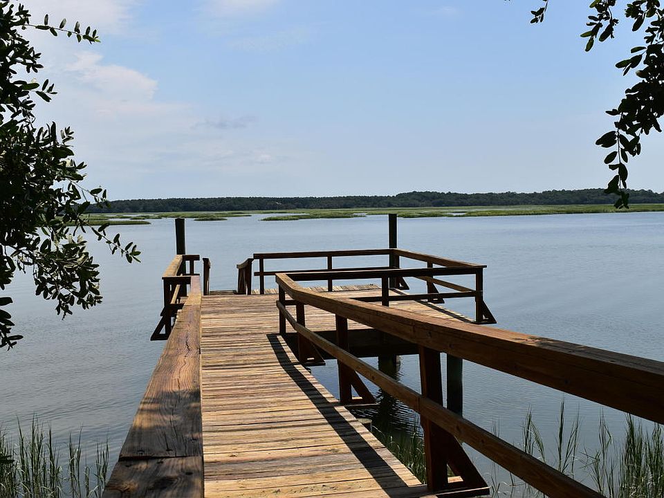 1st image of 140 Distant Island Dr