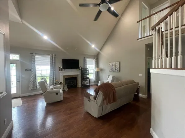 835 Bay Hill Blvd, Union, MO 63084