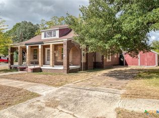 116 S Cypress St, Luling, TX 78648