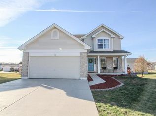 1048 Westlake Village Dr, Pacific, MO 63069