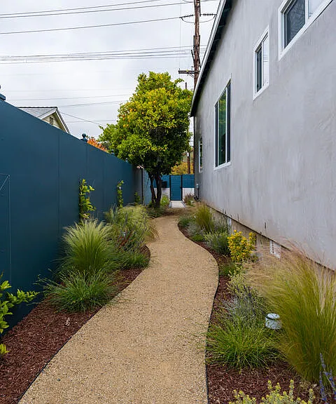 1460 Yosemite Dr — Photo 33