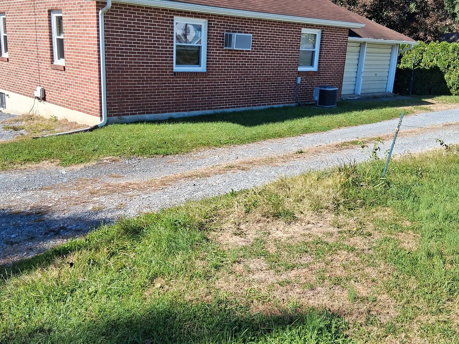 2 bed, 941 sqft, $1,600 — Photo 1