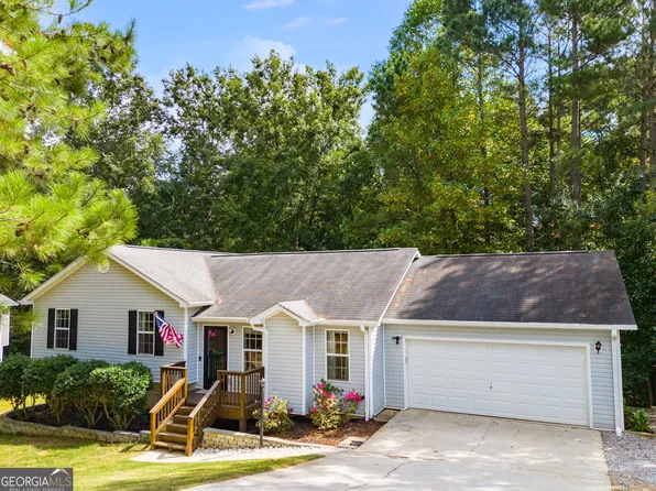 1035 Eagles Nest Cir, Carrollton, GA 30116