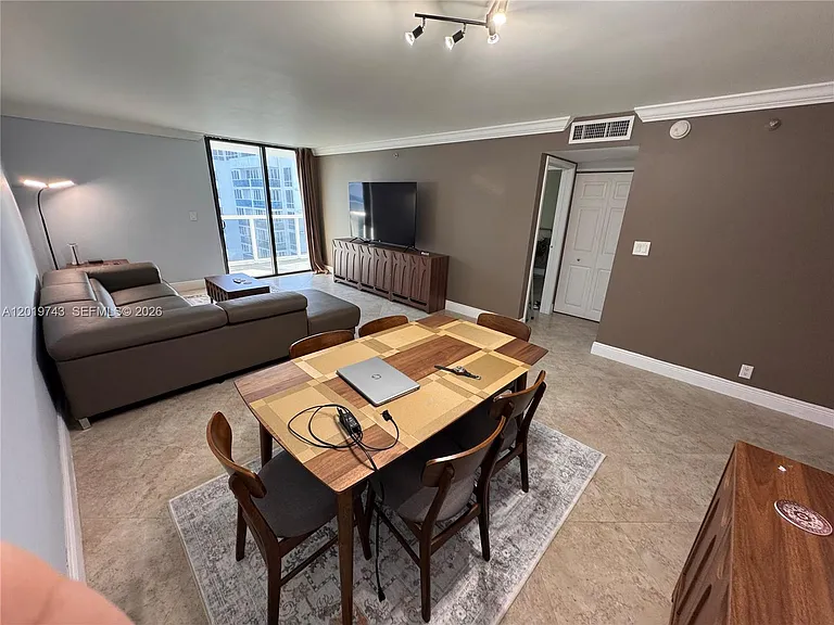 2401 Collins Ave #1807 — Photo 22