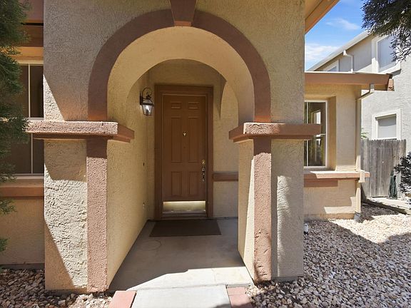 5th image of 2093 Golden Gate Dr