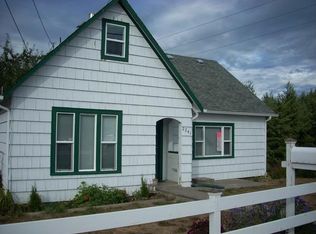 2241 Maple St, Myrtle Point, OR 97458