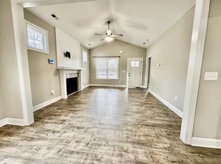 311 S Corbett Ave, Kenly, NC 27542