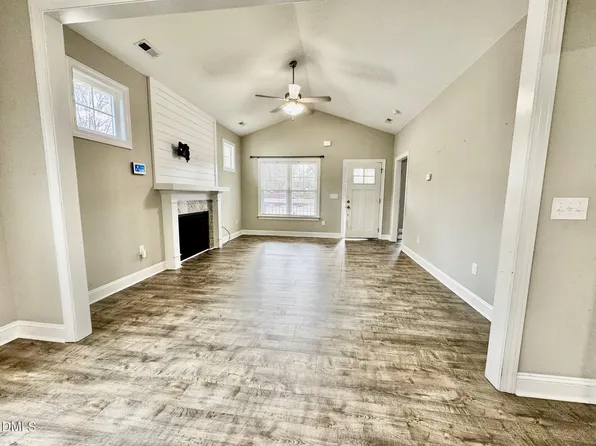 311 S Corbett Ave, Kenly, NC 27542