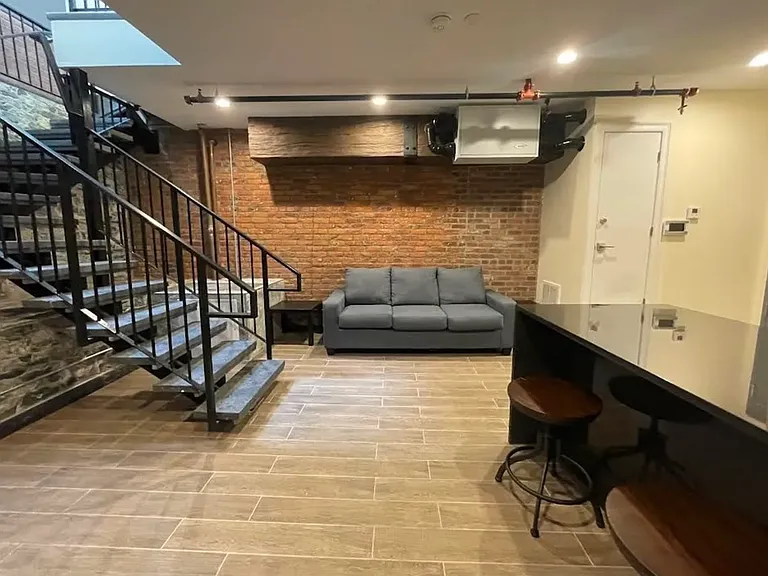 1026 Commonwealth Ave #128 — Photo 3