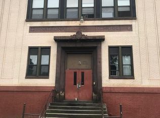 5 Wood St, Natrona Heights, PA