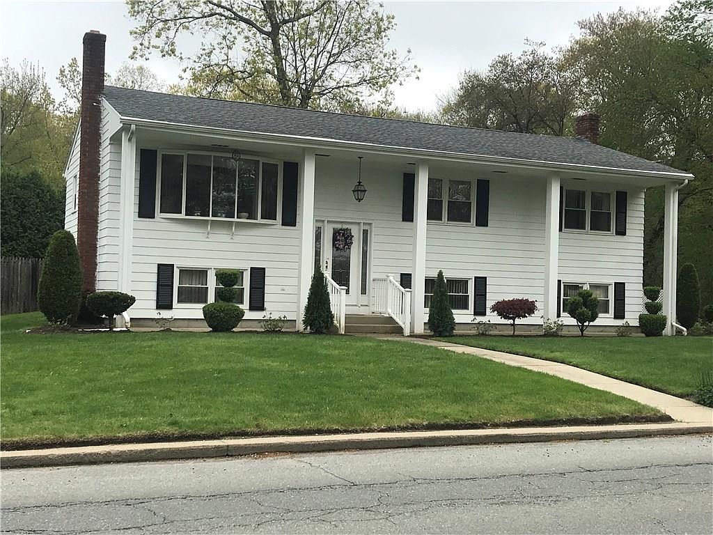 56 S Comstock Pkwy, Cranston, RI 02921 Zillow