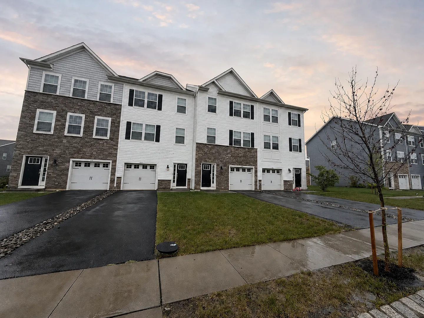 4-Bedroom Townhouse in Jackson — Photo 4