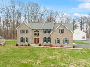 172 Weisheit Rd, Selkirk, NY 12158