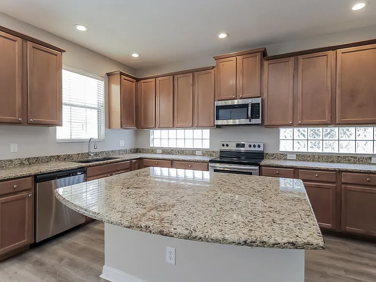 9540 Piccadilly Sky Way — Photo 7